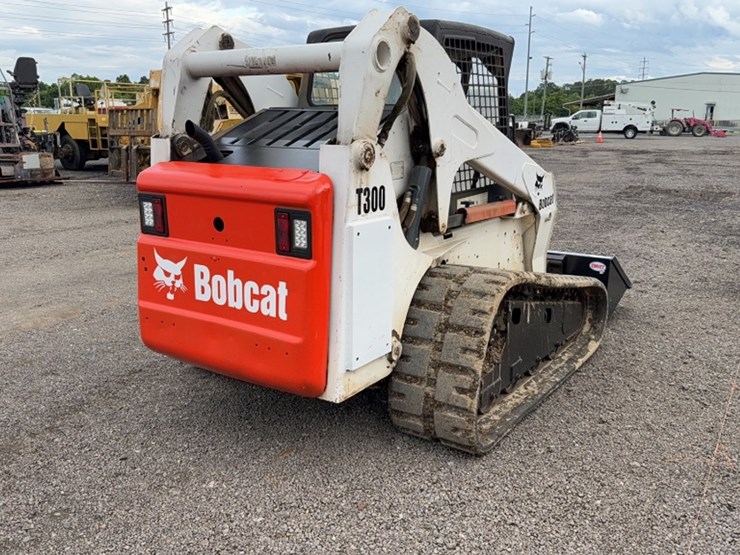bobcat-t300-image-6