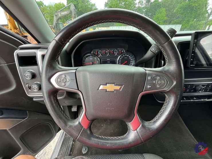 2017-chevrolet-silverado-lt-pickup-truck-image-87