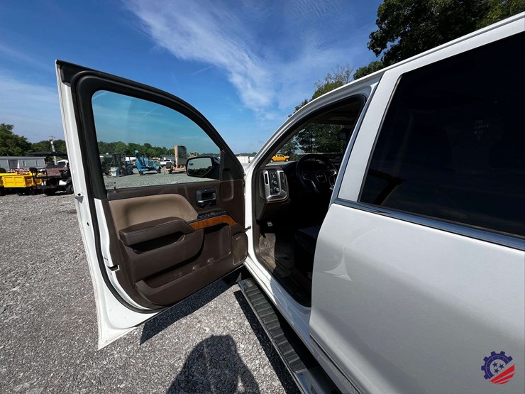 2018-gmc-sierra-z71-slt-truck-image-77
