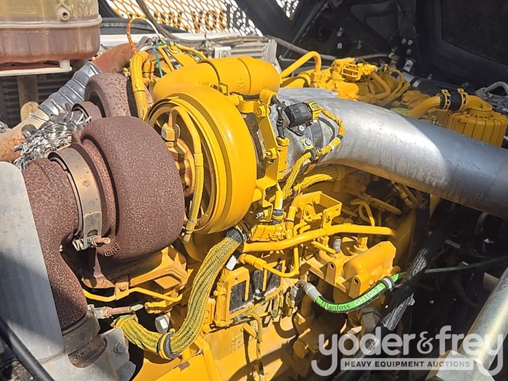 2023-deere-260e-image-35