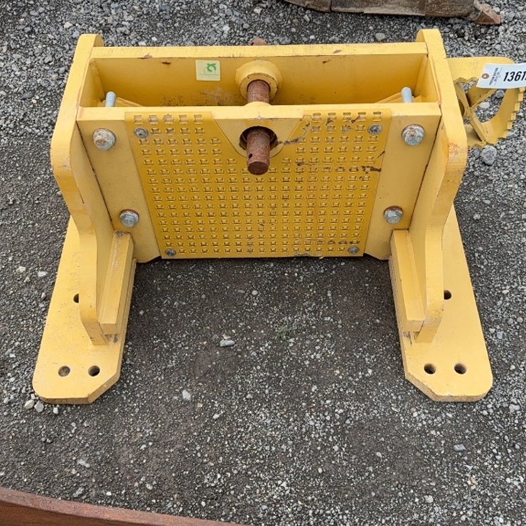 #2009 • DOZER DRAW BAR