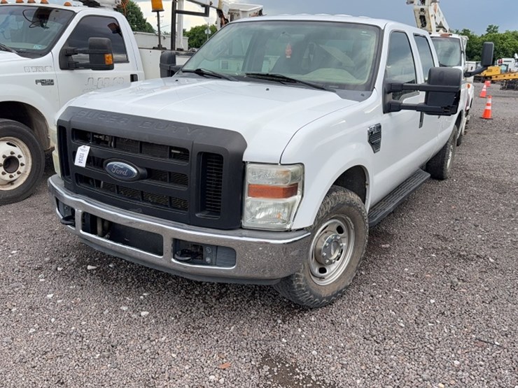 2010-ford-f250-image-1