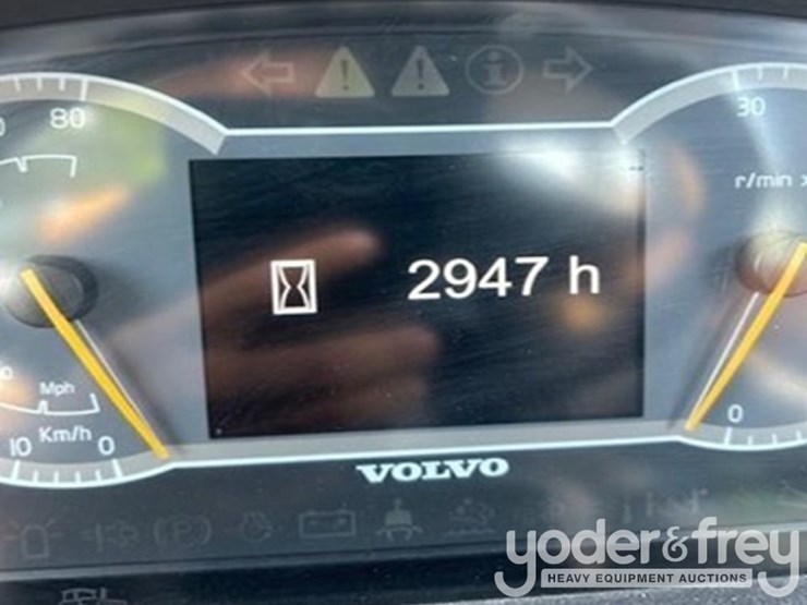 2022-volvo-a25g-image-5