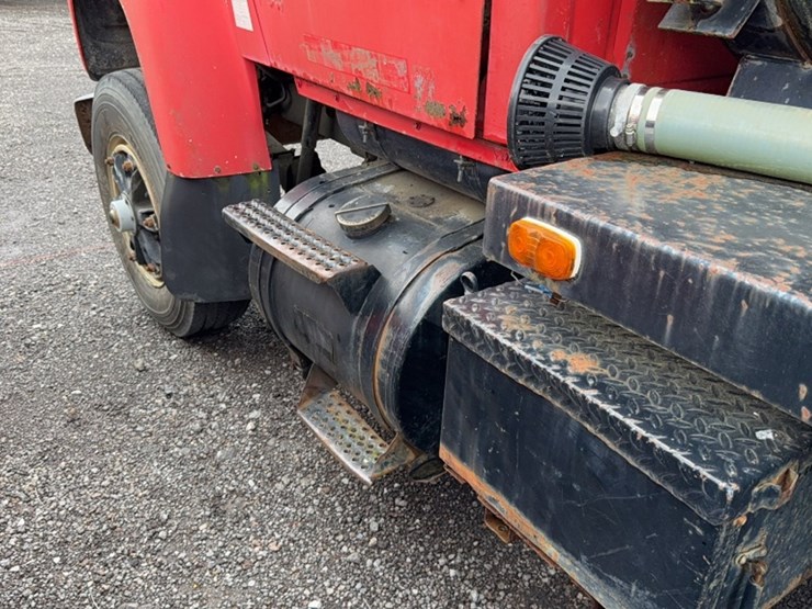 ford-l9000-image-16