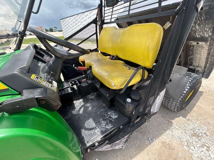 john-deere-gator-image-6