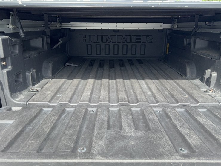 #3012-•-2009-hummer-h3t-pickup-truck-image-11