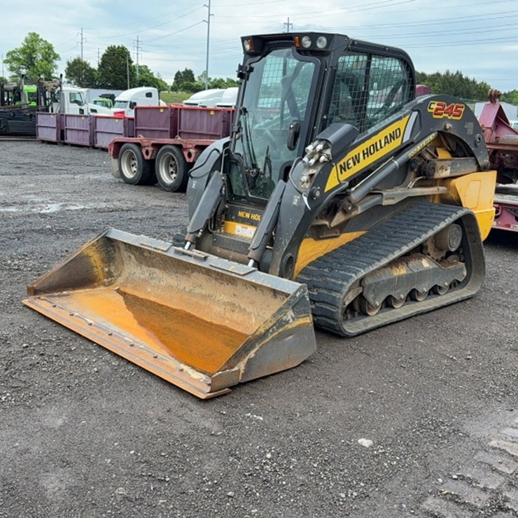NEW HOLLAND C245