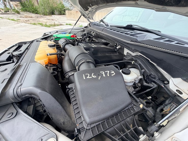 2017-ford-f150-image-31