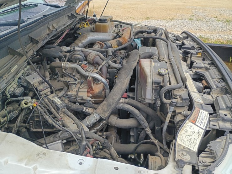 2011-ford-f550-image-18