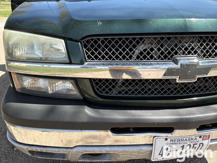 2005-chevrolet-silverado-1500-image-11