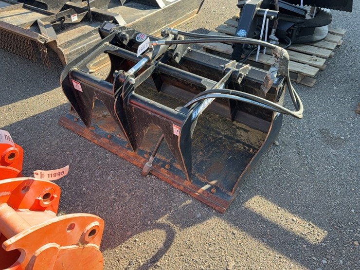 #2006-•-blue-diamond-50"-skid-steer-grapple-bucket-image-2