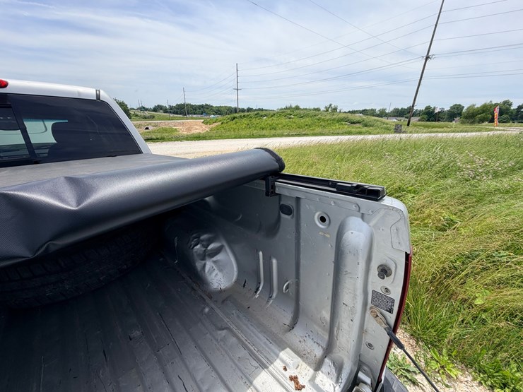 #24068-•-2011-gmc-sierra-pickup-truck-image-82