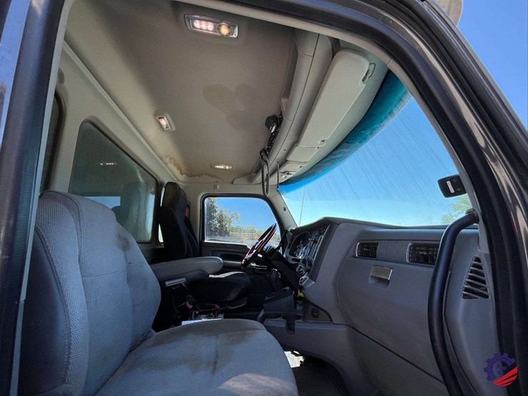 2017-kenworth-t680-image-62