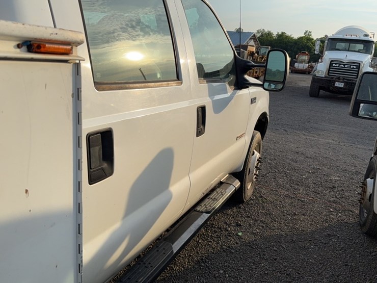 2003-ford-f550-image-6