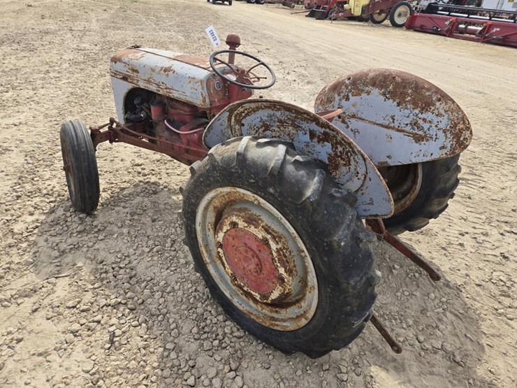 ford-8n-image-11