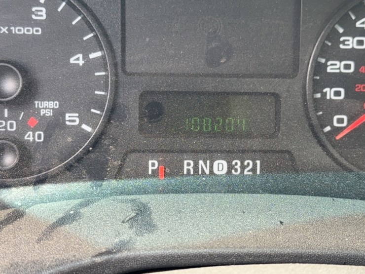 2005-ford-f450-image-27