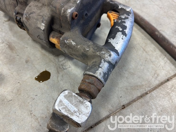 impact-wrench-air,-1.5"-image-6