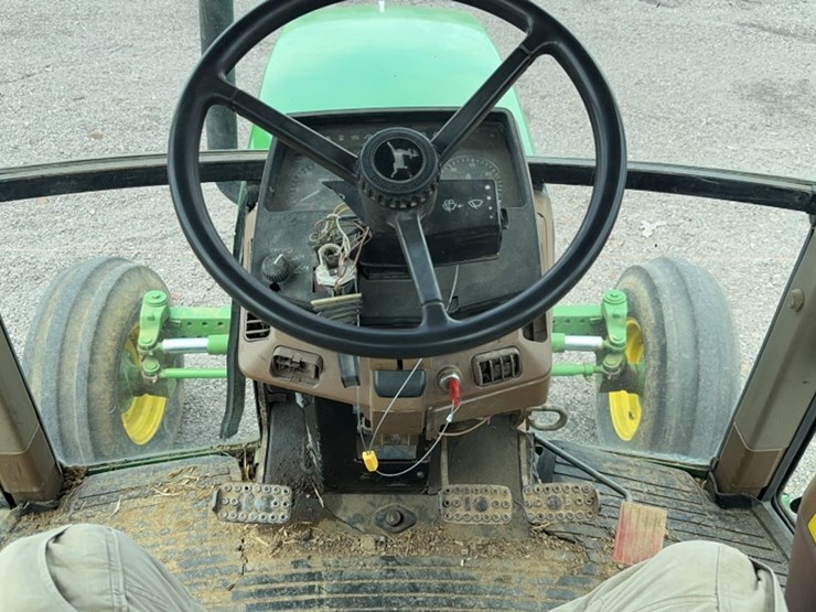 john-deere-6400-image-17