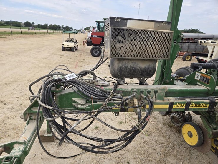 john-deere-1770nt-image-4