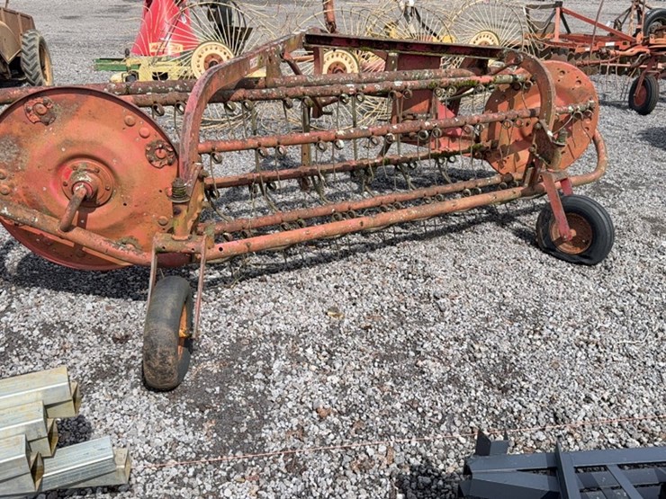 massey-ferguson-3-image-3