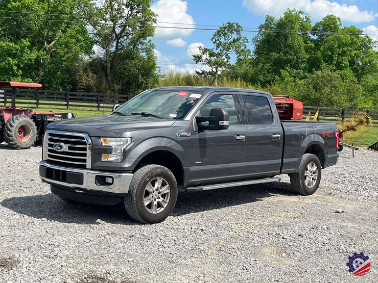 2016-ford-f150-xlt-image-12