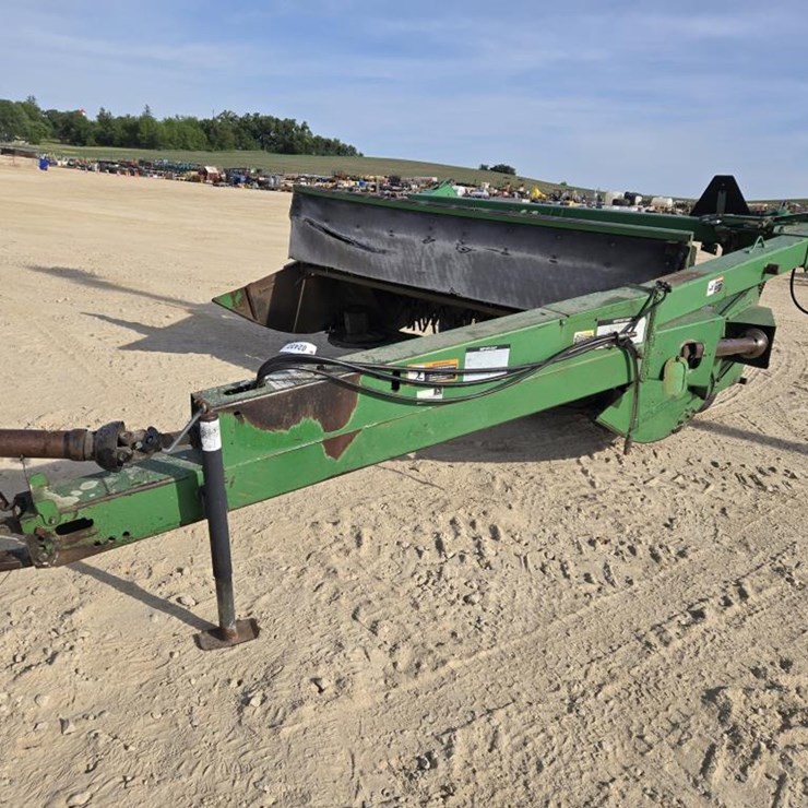 JOHN DEERE 9