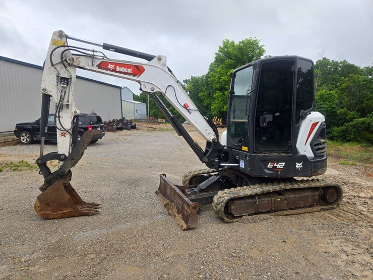 2022-bobcat-e42-image-4