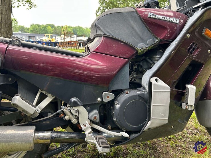 1995-kawasaki-concours-motorcycle-image-28