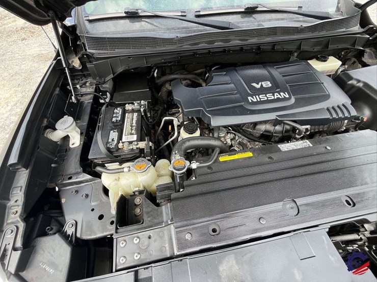 2017-nissan-titan-image-40