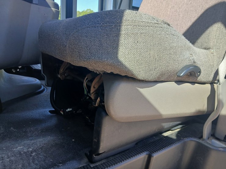 2009-ford-e450-image-31