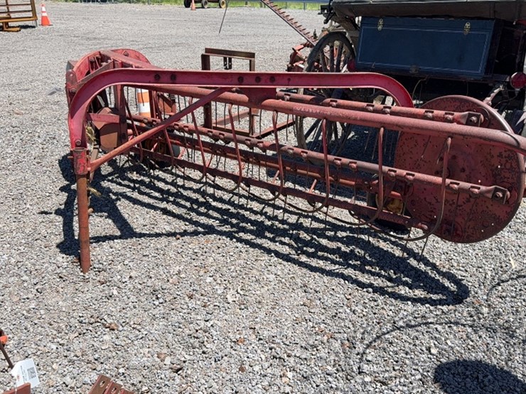 massey-ferguson-3-image-1