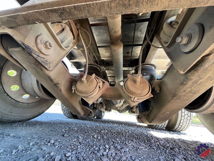 2017-kenworth-t680-image-32