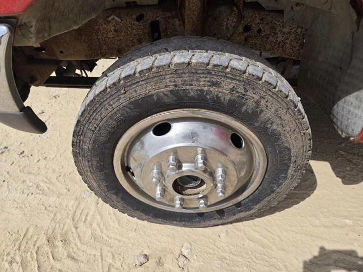 2001-ford-f450-image-19