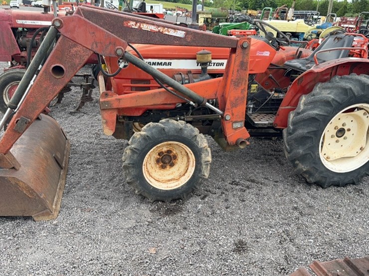 #3072-•-yanmar-276d-tractor-image-12
