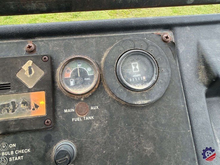 1989-john-deere-310-image-33