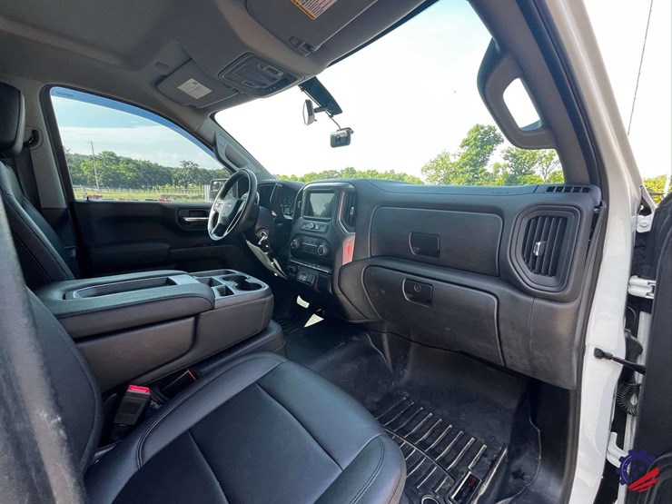 2019-chevrolet-silverado-truck-image-56