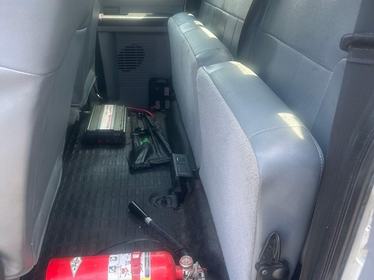 2015-ford-f350-image-21