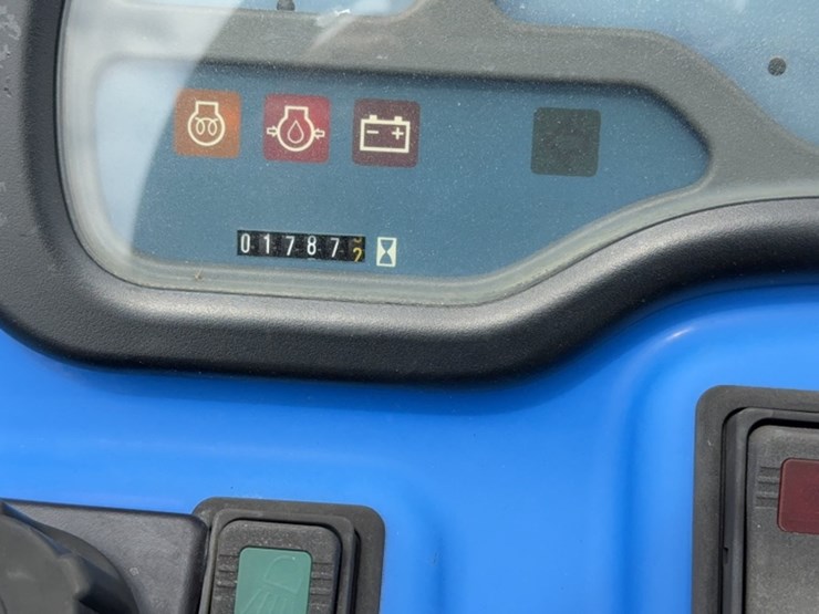 new-holland-tc35a-image-17