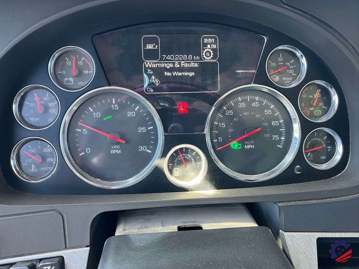 2017-kenworth-t680-image-82