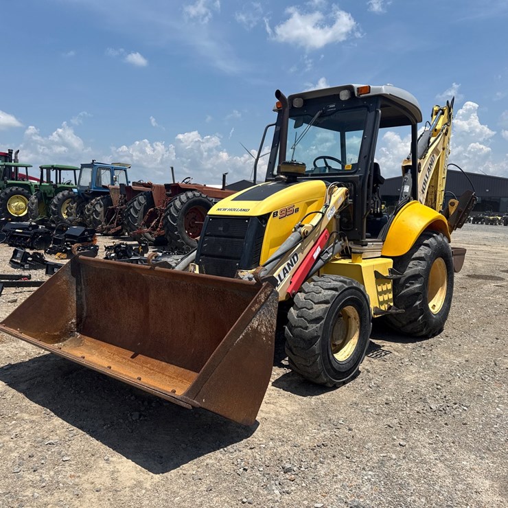 2009 NEW HOLLAND B95B