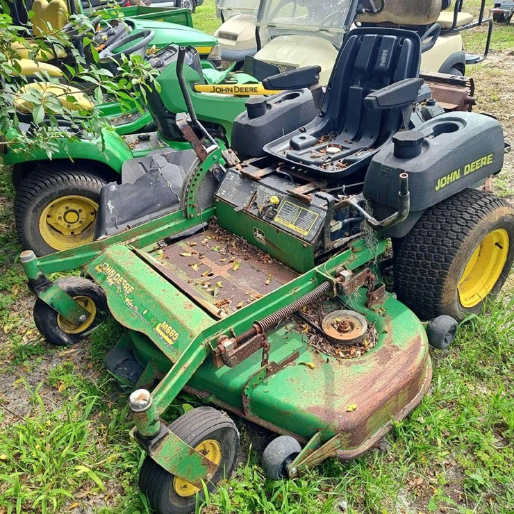 JOHN DEERE M665