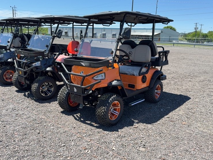 #3097-•-2026-wolverine-kb-g2-2h-electric-golf-cart-image-1