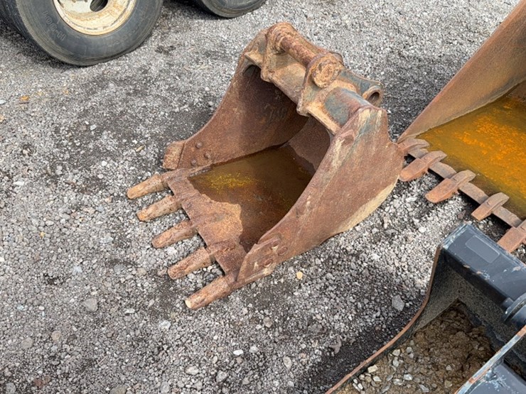 caterpillar-22-image-2