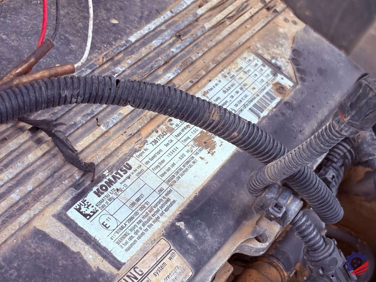 2014-komatsu-pc360-lc-10-image-85