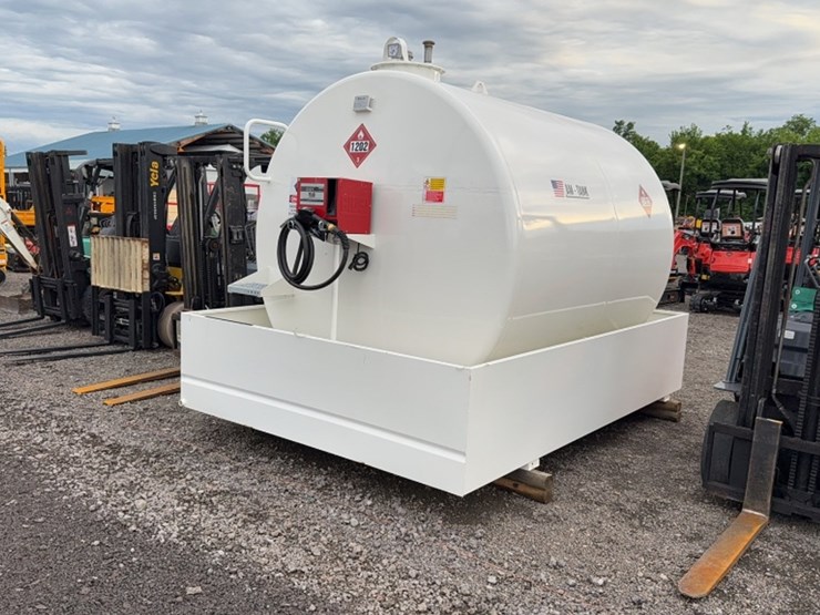 #2092-•-2025-am-tank-2300-gallon-fuel-tank-image-1