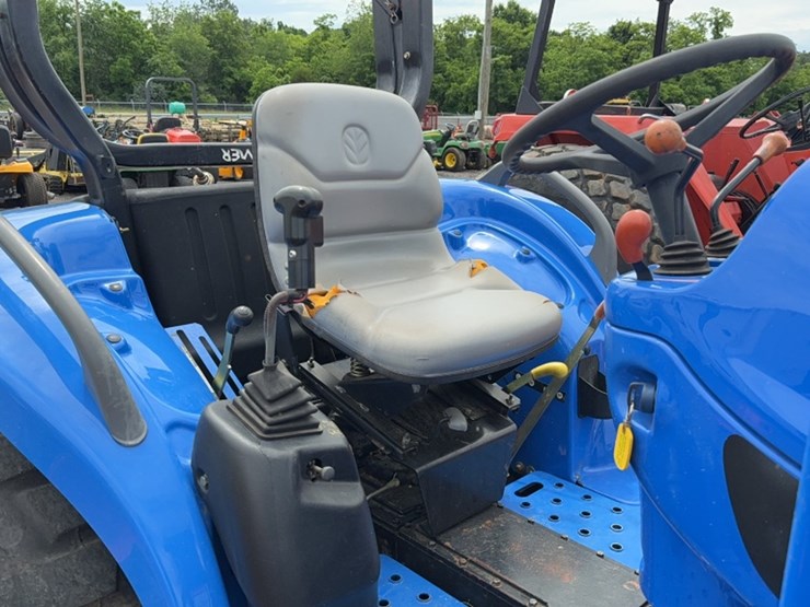 new-holland-tc40a-image-6