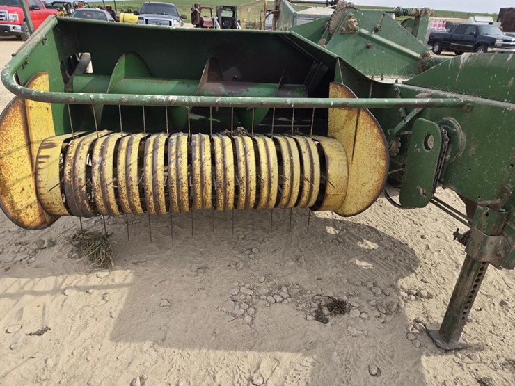 john-deere-24t-image-5