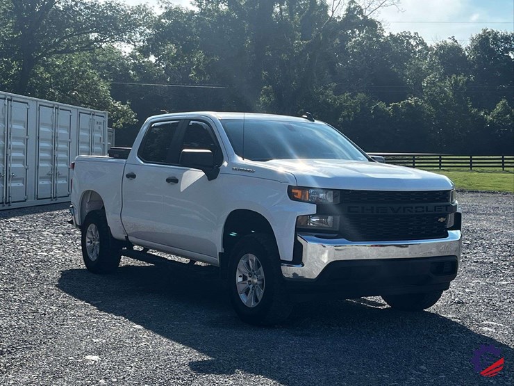 2019-chevrolet-silverado-truck-image-11
