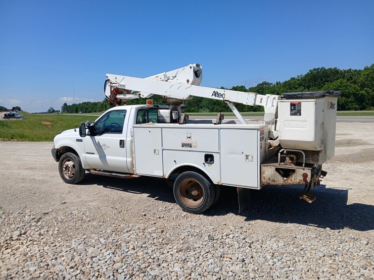 2003-ford-f550-image-4