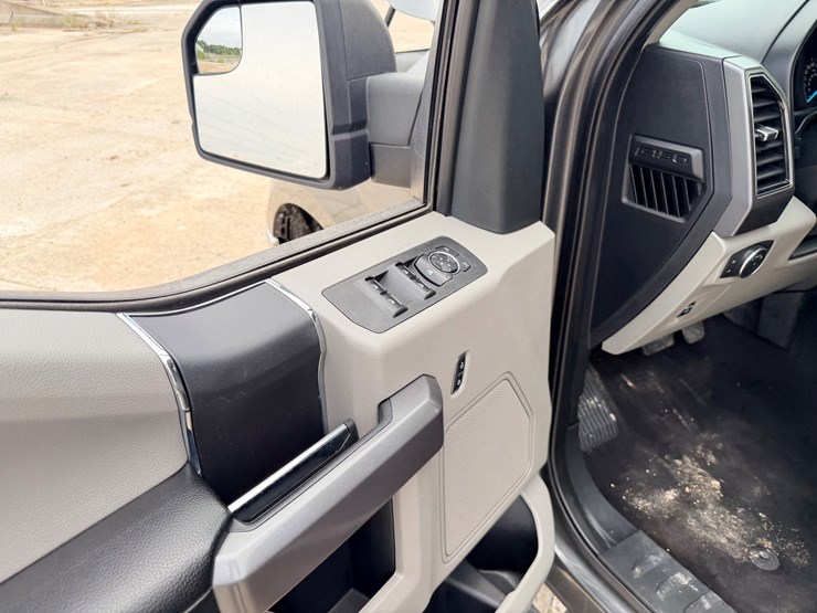 2019-ford-f150-image-57